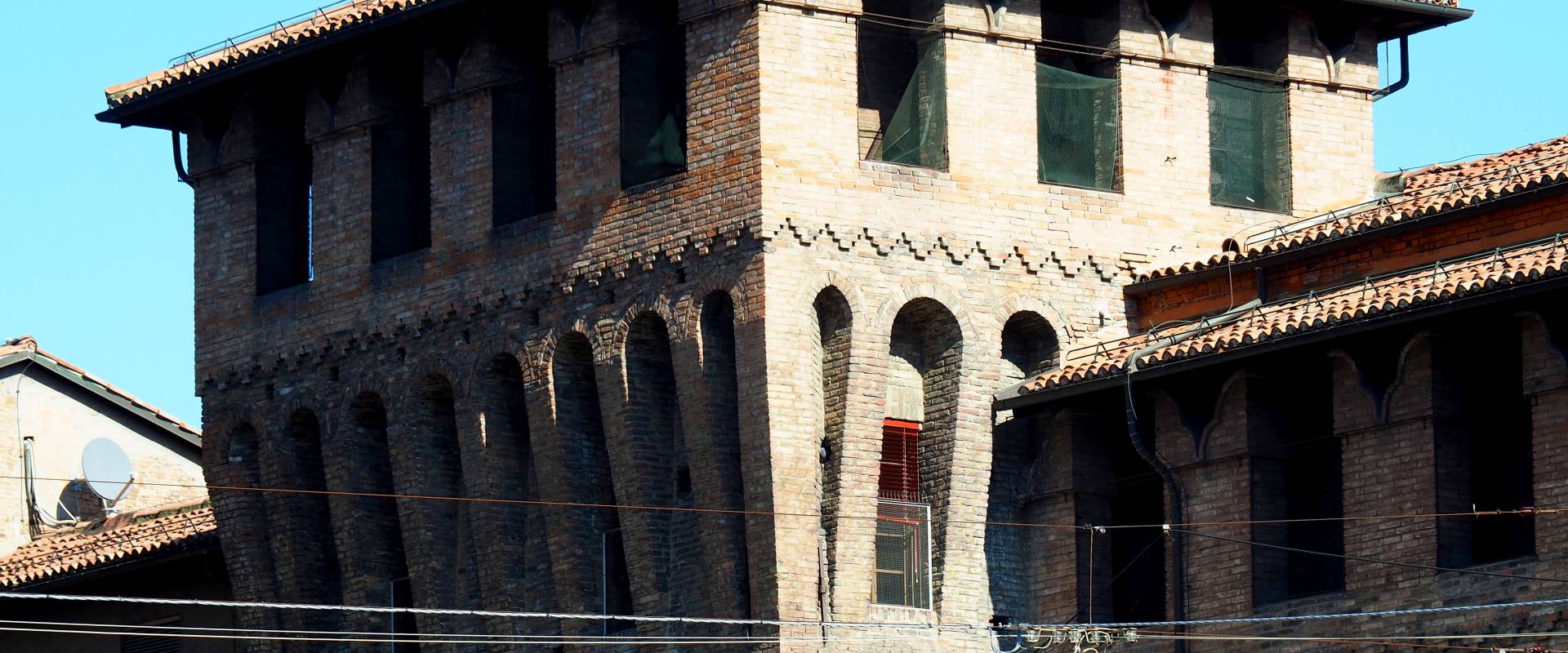 Palazzo comunale - Torrione medievale foto di MarkPagl